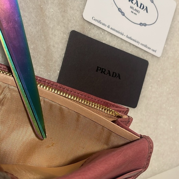 Prada Saffiano Bow Zippy Wallet - Picture 16 of 17